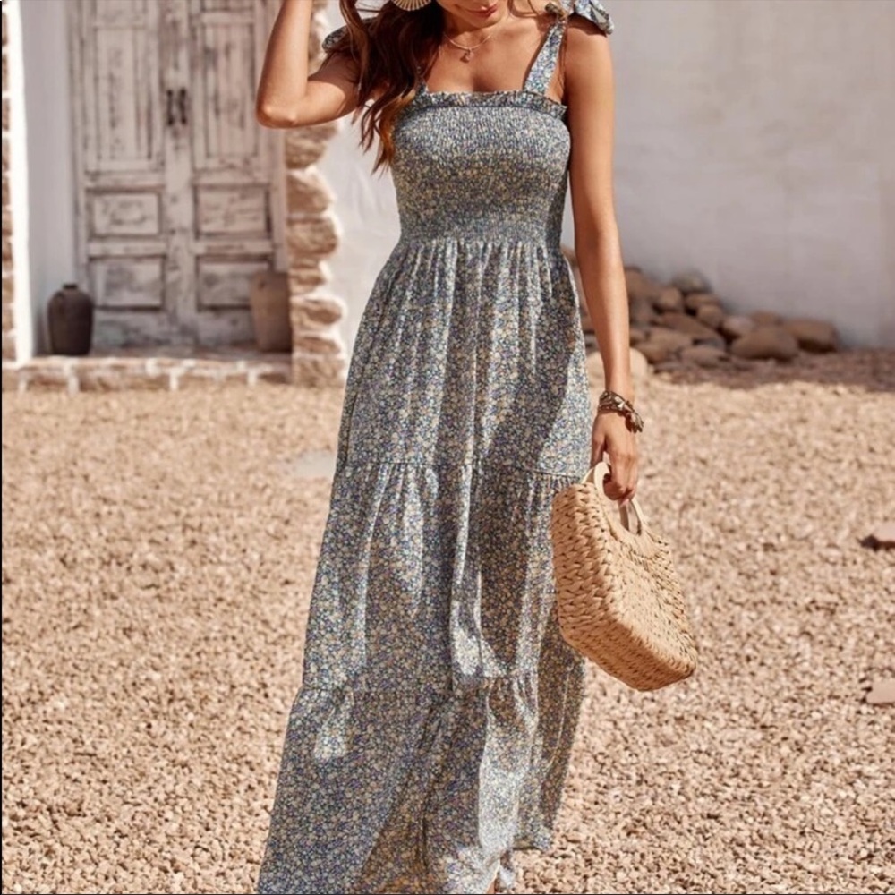 Boho floral tie shoulder shirred ruffle hem dress - Picture 4 of 13